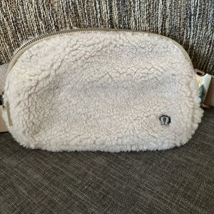 Lululemon belt bag
